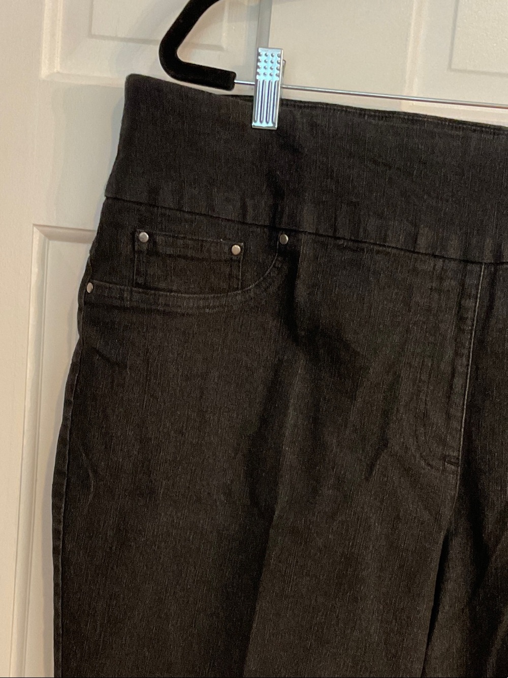 Ruby Rd. Black Cropped Ankle Jeans - Picture 2 of 8